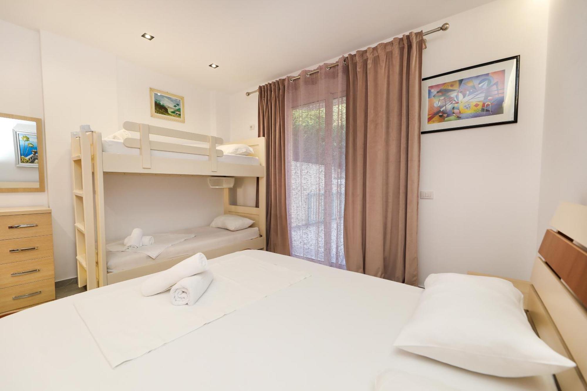 Rezidenca Panorama Apartment